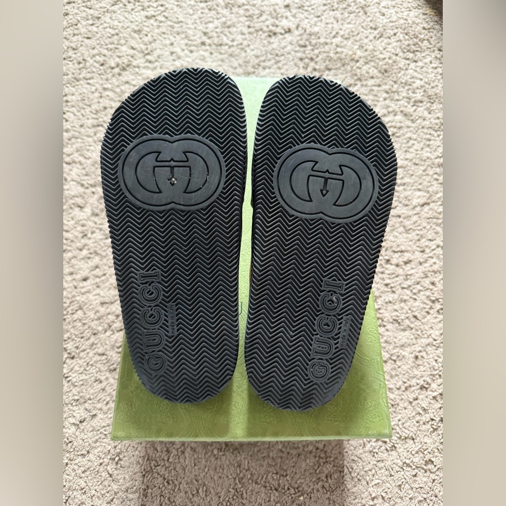 Authentic Gucci Rubber Slides - Picture 4 of 5